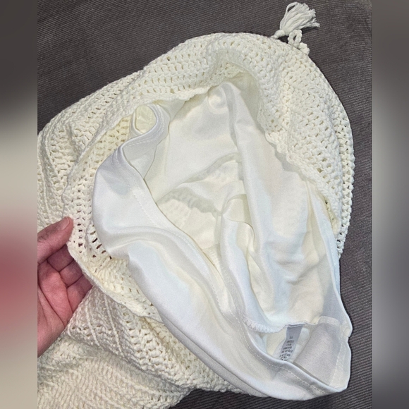 NWOT! VICI Baru Crochet Halter Mini Dress Cream Color Junior's L or Women's M - Picture 7 of 12